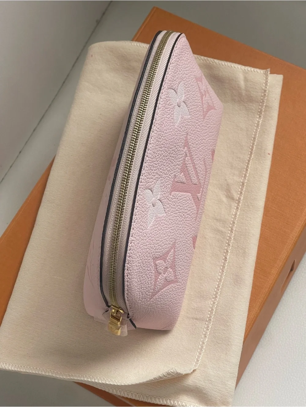 Louis Vuitton soft pebbled